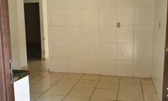 Imagem 4: Casa com dois quartos, sala ampla e garagem