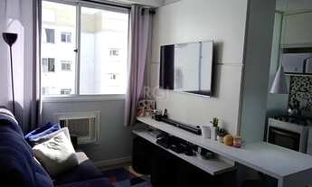 Imagem 2: Apartamento 2 quartos reformado a venda no bairro Camaqua em Porto Alegre, RS