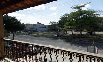 Imagem 4: Sobrado para Venda em Araruama, iguabinha, 3 dormitórios, 1 suíte, 2 banheiros, 4 vagas