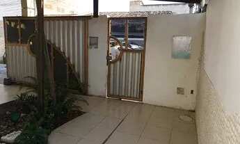 Imagem 2: Aluga-se ótima casa Conj Feira VI