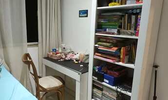 Imagem 2: Vendo uma linda casa ..