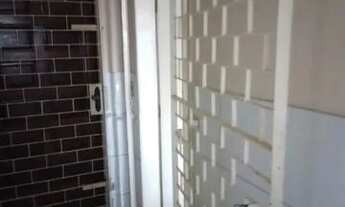 Imagem: Ótimo apartamento térreo no início do