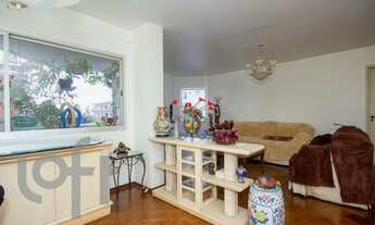 Imagem 4: Apartamento com 168m² de área útil, sala ampla, 4 dormitórios sendo 1 suíte, 2 vagas