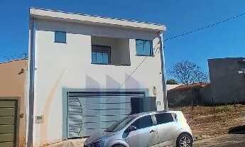 Imagem 2: Ribeirao Preto - Casa Padrão - Parque das Oliveiras