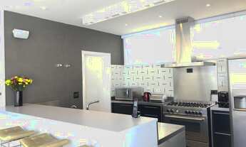 Imagem: Maravilhoso Sobrado quot Swiss Park quot