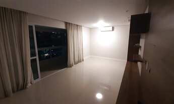 Imagem 2: 2/4+dependência Alphaville l <br><br>2/4 , sala, varanda, 1 suíte, banheiro so