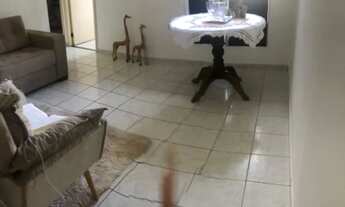 Imagem: Alugo quarto para moças