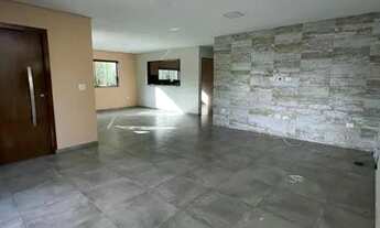 Imagem 4: Casa de condomínio para aluguel possui 170 metros quadrados com 3 quartos