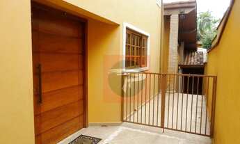 Imagem 2: Casa - 426 m² - 3 Suítes - Granja Vianan - Cond. Residencial Pinus Park