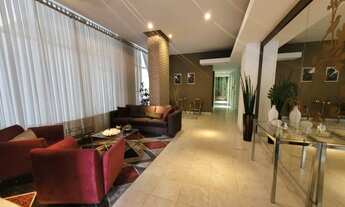 Imagem 3: Em frente ao Shopping Curitiba