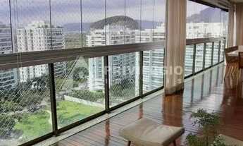 Imagem 6: Cobertura duplex para venda possui 318 metros quadrados com 4 quartos