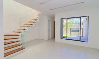 Imagem 3: Sobrado para venda com 127 metros quadrados com 3 quartos em Uberaba - Curitiba - PR