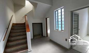 Imagem: Sobrado com 04 quartos no Centro de Lorena