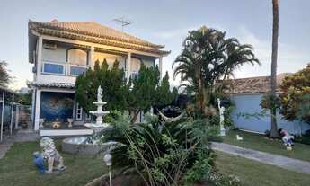 Imagem 2: Casa para Venda em Araruama, iguabinha, 7 dormitórios, 4 suítes, 4 banheiros, 2 vagas