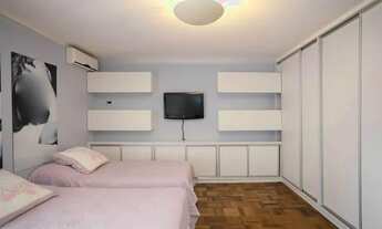 Imagem 7: Casa para venda possui 207 metros quadrados com 5 quartos em Jardim América - São Paulo