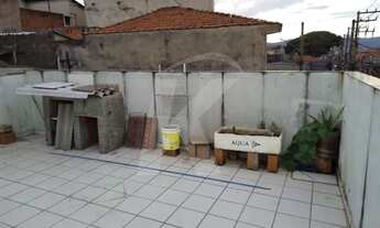 Imagem: Casa com 1 quarto, sala, cozinha, banheiro