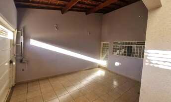 Imagem 4: Casa encantadora de 3 quartos no tranquilo bairro Jovita de Melo/Prolongamento Angela Rosa