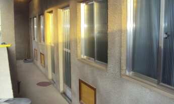 Imagem: Alugo kitnets novas primeira locação