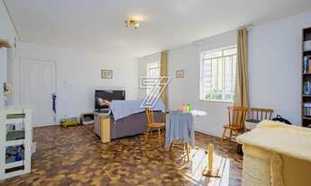 Imagem 3: Apartamento no Água Verde, em frente ao Clube Curitibano, com fácil acesso à todas as regi