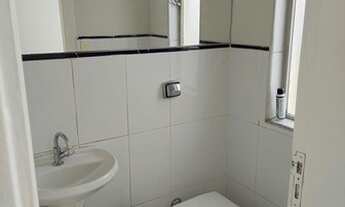 Imagem 5: Conjunto em ótima localização, ótimo estado, 80 m², piso laminado, 2 banheiros, copa