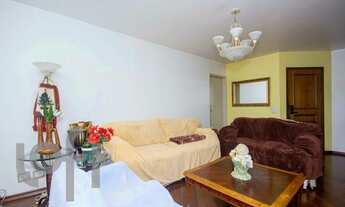 Imagem 3: Apartamento com 168m² de área útil, sala ampla, 4 dormitórios sendo 1 suíte, 2 vagas