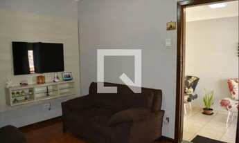 Imagem 2: Casa para Aluguel - Floresta, 4 Quartos, 240 m2