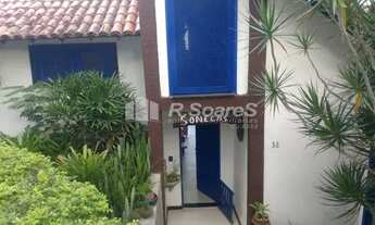 Imagem 2: Casa Duplex com 3 quartos em Araruama. Rua 10 Dr Arnani