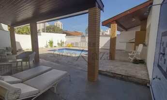 Imagem: Sobrado para venda com 375 metros quadrados