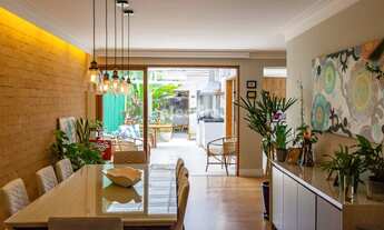 Imagem 2: Casa reformada com área externa deliciosa e moema