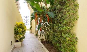 Imagem 5: Casa em rua tranquila e arborizada, com guarita de segurança. Ótima vizinhança.388m² terre