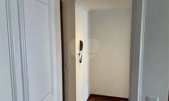 Imagem: Totalmente reformado por arquiteta renomada!