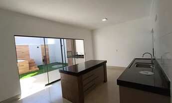 Imagem 2: Casa à venda com 03 suites,com armários e ofurô, porcelanato, espaço Gourmet