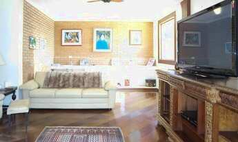 Imagem 7: Guancan uma referencia de condomínio na Granja Viana Casa térrea com piscina