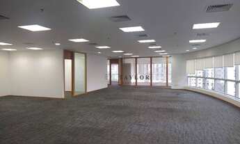 Imagem: Conjunto comercial de alro padrão, com