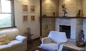 Imagem 2: Casa de condomínio sobrado para aluguel e venda possui 420 metros quadrados com 4 quartos