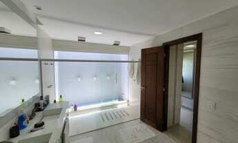 Imagem 7: Ótima casa duplex no Alphaville com 360m², 4 quartos sendo 2 suítes e 2 semi-suítes