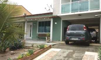 Imagem 7: Casa para Venda em Araruama, Vila Capri, 5 dormitórios, 1 suíte, 3 banheiros, 3 vagas
