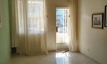 Imagem 6: Casa de vila com portão eletronico na Praça Seca