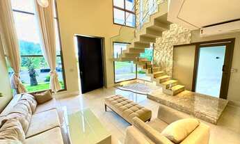 Imagem 7: Condomínio Florais Itália, 4 suítes, 450 m2 de área construída, energia solar produzindo 1