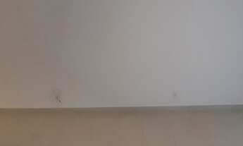 Imagem 5: Apartamento espaçoso e desocupado em rua tranquila e arborizada sem saída e com guarita