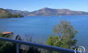 Imagem: Casa de condomínio em Angra dos Reis com