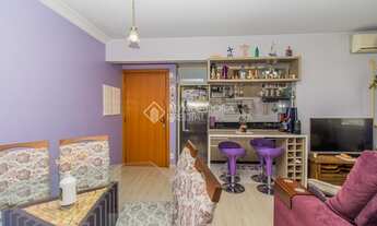 Imagem 2: PORTO ALEGRE - Apartamento Padrão - Azenha
