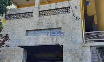 Imagem: Casa com 6 dormitórios à venda, 300 m²