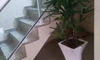 Imagem 2: Excelente Casa Duplex para aluguel em Campo Grande possui 130 metros quadrados com 3 quart