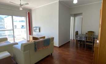 Imagem 3: Amplo apartamento à venda no Guarujá, prédio todo reformado à 200 metros da praia