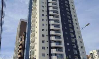 Imagem: Em frente ao Shopping Curitiba