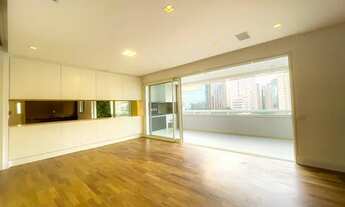 Imagem 3: Apartamento com 151 m² e 3 suítes para alugar no bairro Itaim Bibi