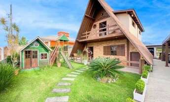 Imagem: Casa chalé com 3 dormitórios à venda