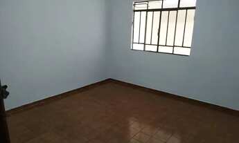 Imagem 4: Casa em frente a vila A