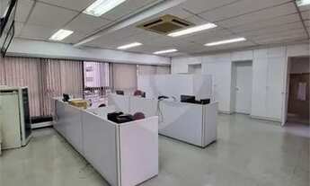 Imagem 6: Imóvel comercial 360 m2, com estações de trabalho prontas para uso!